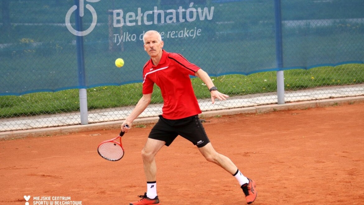 Zagraj w Bełchatowskiej Lidze Tenisowej oraz rywalizuj w turniejach z cyklu Grand Prix Bełchatowa w tenisie ziemnym 2023